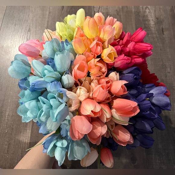 Artificial Tulip Flowers - Picture 1 of 10